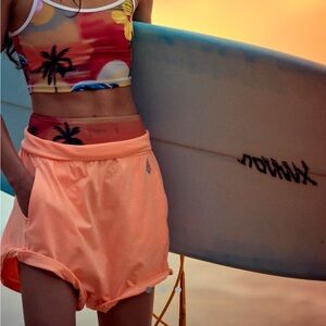 FP Movement hot shot harem shorts pastel peach NWT